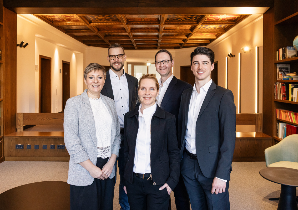 Ein starkes Team-Bilder neben Texten_1133x799px